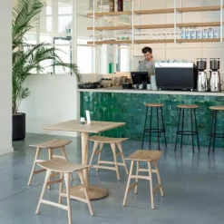 Torsion Square Eettafel