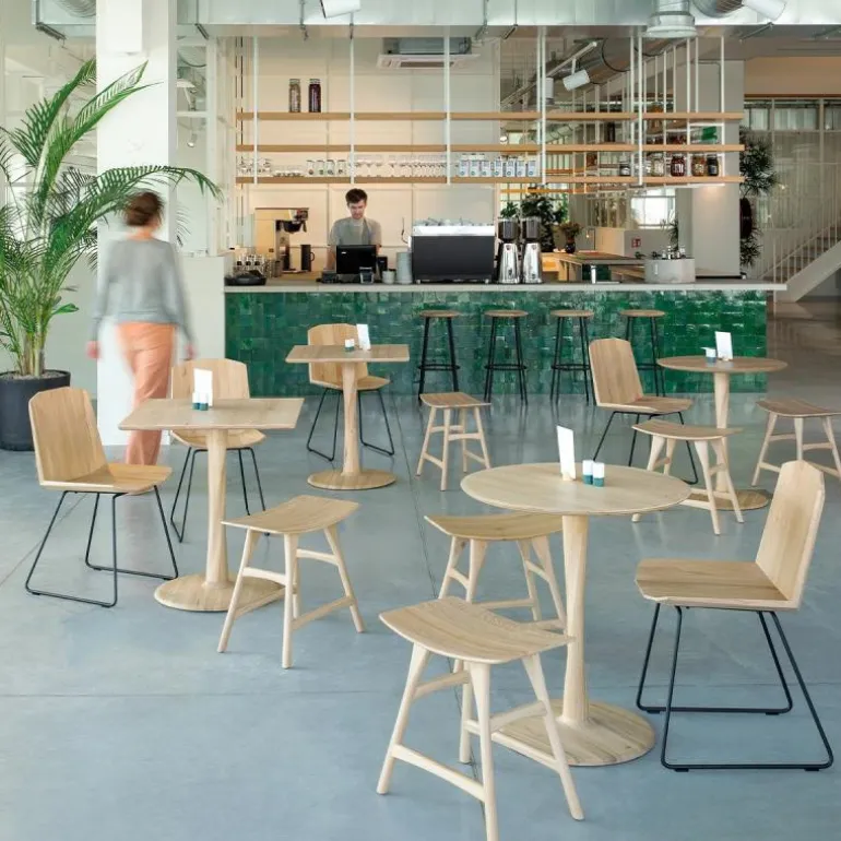 Torsion Square Eettafel