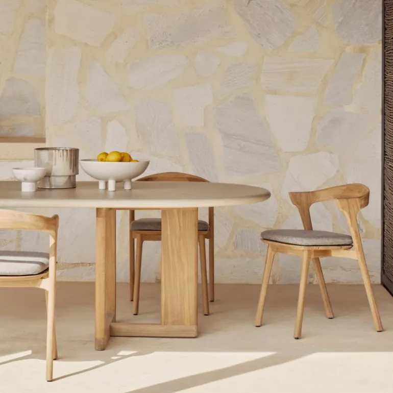 Trestle Outdoor Eettafel Concrete Teak